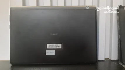  5 تابلت هواوي بخط   huawei T5 بحالة ممتازة 32 تخزين و 3 رام
