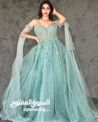  4 فساتين جديده للبيع