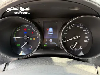  19 تويوتا C-HR ترخيص 2022 محرك 1800 هايبرد
