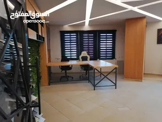  4 مكتب سوبر ديلوكس جاهز للاستخدام مباشرة، ديكور عصري