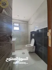  14 شقة فاخرة للبيع في أم السماق  - خلف المدارس الإنجليزية وقرب مكة مول طابق ثالث مع روف دوبلكس 260م