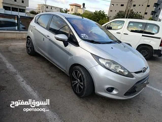  4 فورد فييستا 2012 اوتومات بسعر مغري