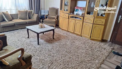  1 سجادة وبر خميل لون بيج