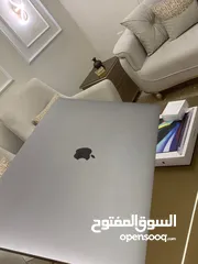  7 شاشة كبيرة جدا Macbook pro 16 inch  (شبه جديد مع كرتونة) شاحن جديد من ابل ومكفول بسعر مغري جدا
