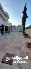  1 فيلا مفروشة فاخرة / ذات إطلالات رائعة/ اعلان رقم ( V119 )