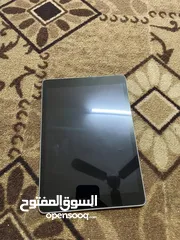  3 ايباد 9 للبيع 64 قيقا استعمال خفيف جدا للدراسه بحاله الوكاله