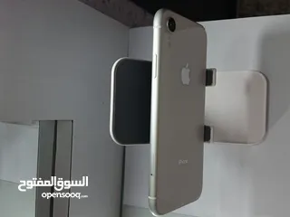  4 iPhone Xr White Giga 128 New