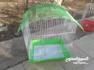  4 أقفاص طيور للبيع الرجاء التواصل عن طريق الرسايل