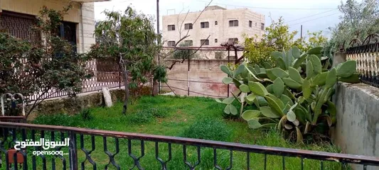  6 منزل للبيع في المقابلين