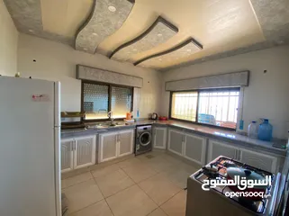  20 شالية ومزرعه للبيع