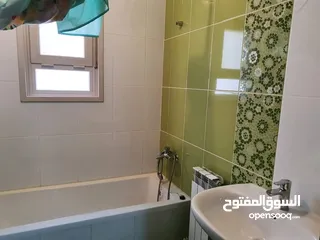  12 شقة ديلوكس تأثيث فاخر للايجار من المالك مباشرة