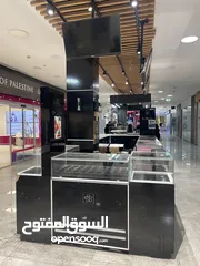  3 بووث او كاونتر للضمان في لاكاسا مول