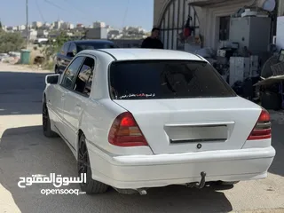  4 مرسيدس W202 / C220 بسعر مناسب