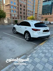  7 سيارة infiniti QX70 Sport خليجي مالك اول Full option