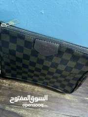  2 Louis Vuitton hand bag - for 5 bd
