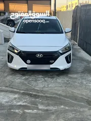  1 هيونداي أيونيك Hybrid
