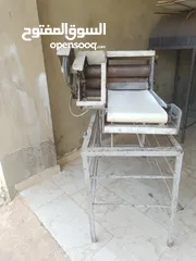  1 عدة فرن مناقيش بحالة جيدة ممتازة