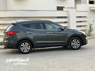  12 Santafe sport 2014 بلون مميز