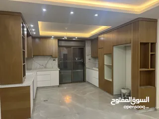  1 شق  للبيع في البالوع قرب بلازا مول