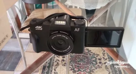  4 كاميرا بالكارتون 4K