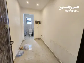  15 روف فاخر للبيع في عبدون ref : 14387