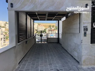  11 شقه شبه فيلا بمواصفات عالية في دابوق للبيع من المالك مباشرة وبسعر مغري
