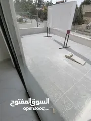 17 اخر شقة ارضية استثمارية 100 متر مقسمة الى استديو عدد 2 في ضاحية الرشيد خلف الجامعة الاردنية مباشرة
