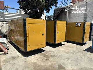  19 مولد كهرباء CAT 275 KVA مكفول