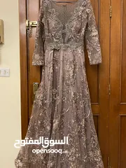  1 فستان سهرة او حنة مقاس L