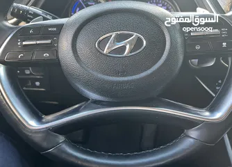  13 هونداي سوناتا فل كامل عدا البانوراما لون مميز فيراني ميتالك بحاله ممتازه وارد كوري