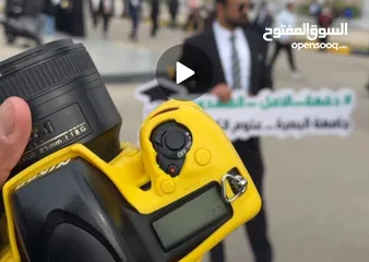  1 عدسه نيكون 85mm فتحة 1.8 نضيفه مع كارتون وقباقه السعر 300 الف