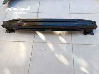  13 طبون امامي ليف 2015 نظيف في كسر بسيط عند قاعدة الشحن تمت معالجته بلاصق قوي جدا وايضا جناح امامي يمين