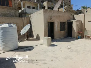  12 أربع شقق و سطحين للبيع في منطقة الهاشمي الجنوبي