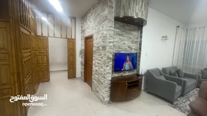  8 منزل مستقل للايجار