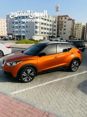  2 Nissan Kicks 2020