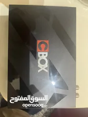  2 رسيفر CBOX جديد مستخدم اقل من 24 ساعه معه كامل اغراضه وغلاف الجهاز واغلفة الوصلات والعدسة