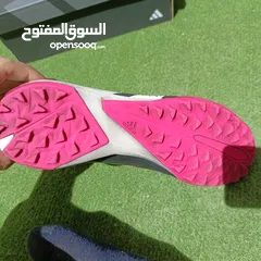  8 حذاء كرة القدم اديداس اصلي 100٪ من الشركة نمرة 46.5