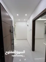  2 شقق مميزة مساحة 190 متر للبيع في شارع الحرية خلف دائرة اراضي جنوب عمان