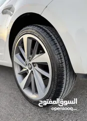  14 سيت ليون 2015/14 بحالة ممتازة جير عادي