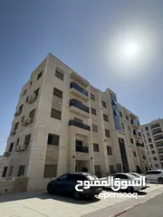  2 شقة مميزة 200 متر 3 غرف ماستر للبيع