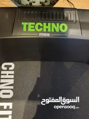  4 جهاز مشي و ركض كهربائي Techno fitness استعمال قليل جداً للبيع
