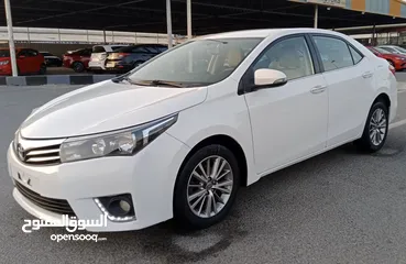  2 Toyota Corolla SE+ V4 2.0L Model 2014