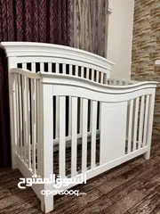  2 تخت بيبي خشب أمريكي بحالة ممتازة
