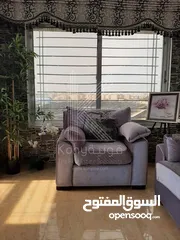  10 شقة مميزة للبيع في رجم عميش 