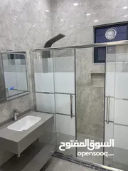  18 شقة طابق ارضي مدخل مستقل للبيع جنوب الراهبات مساحة 165 متر مع حديقة وكراج خاص قرب كلية غرناطه