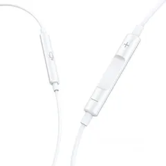  2 سماعه اذن اصلي ايفون  Lightning Chip VFan M09 Earphone Offers Natural Sound