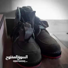  17 احذيه بحال الجديد لبسة واحدة للبيع         أحذية  أحذية