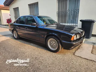  2 BMW 525i 1995