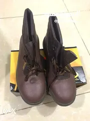  1 New Safety shoes made in Italy size 44