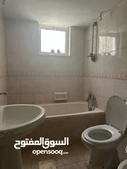  5 بيت للإيجار في منطقة البيادر